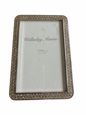 Wellesley Manor Czech Crystal
Picture Frame 4x6